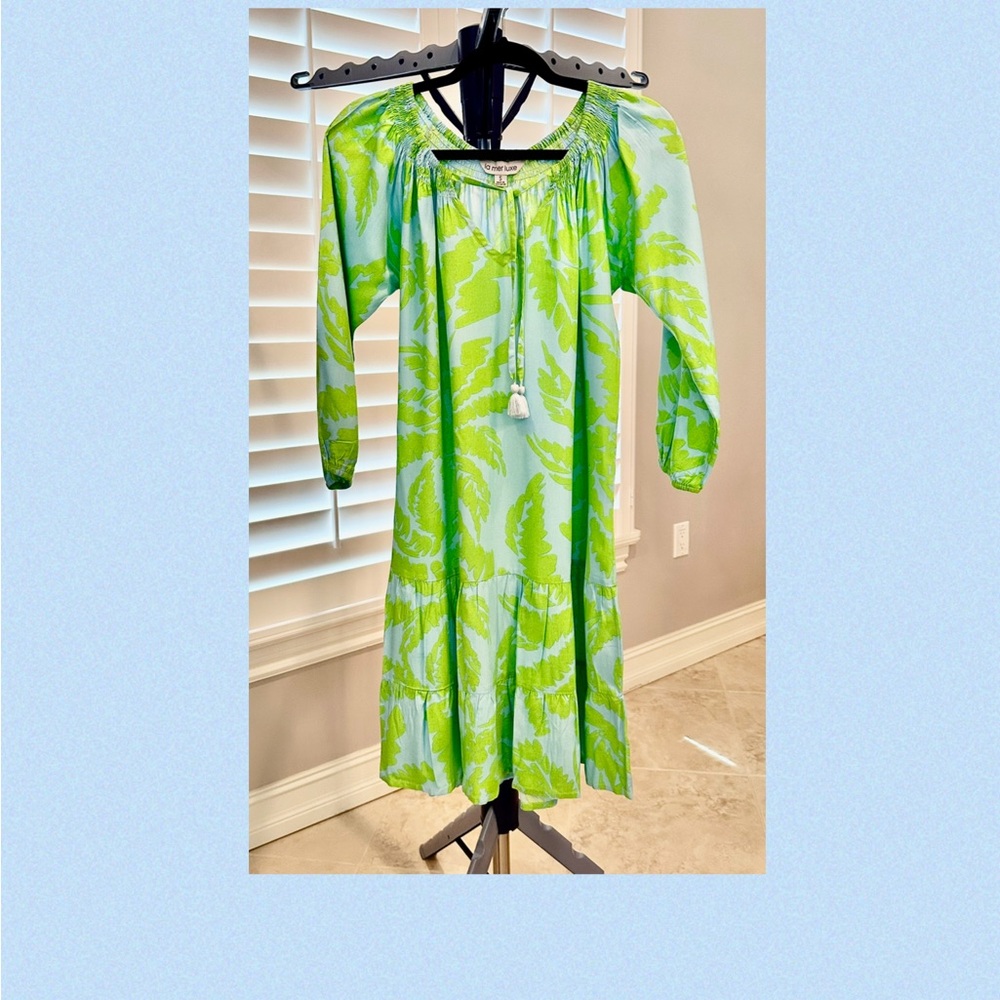 Green Leaf Print Long Sleeve Dress